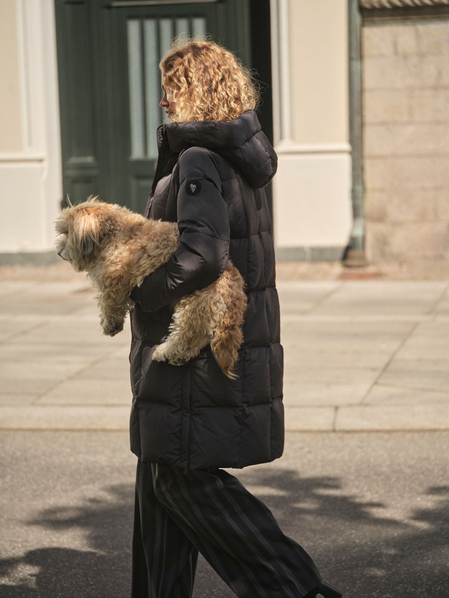 Modelshot / Dark Grey / Detail